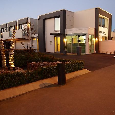 Bellano Motel Suites Christchurch Exterior foto The entrance to the hotel